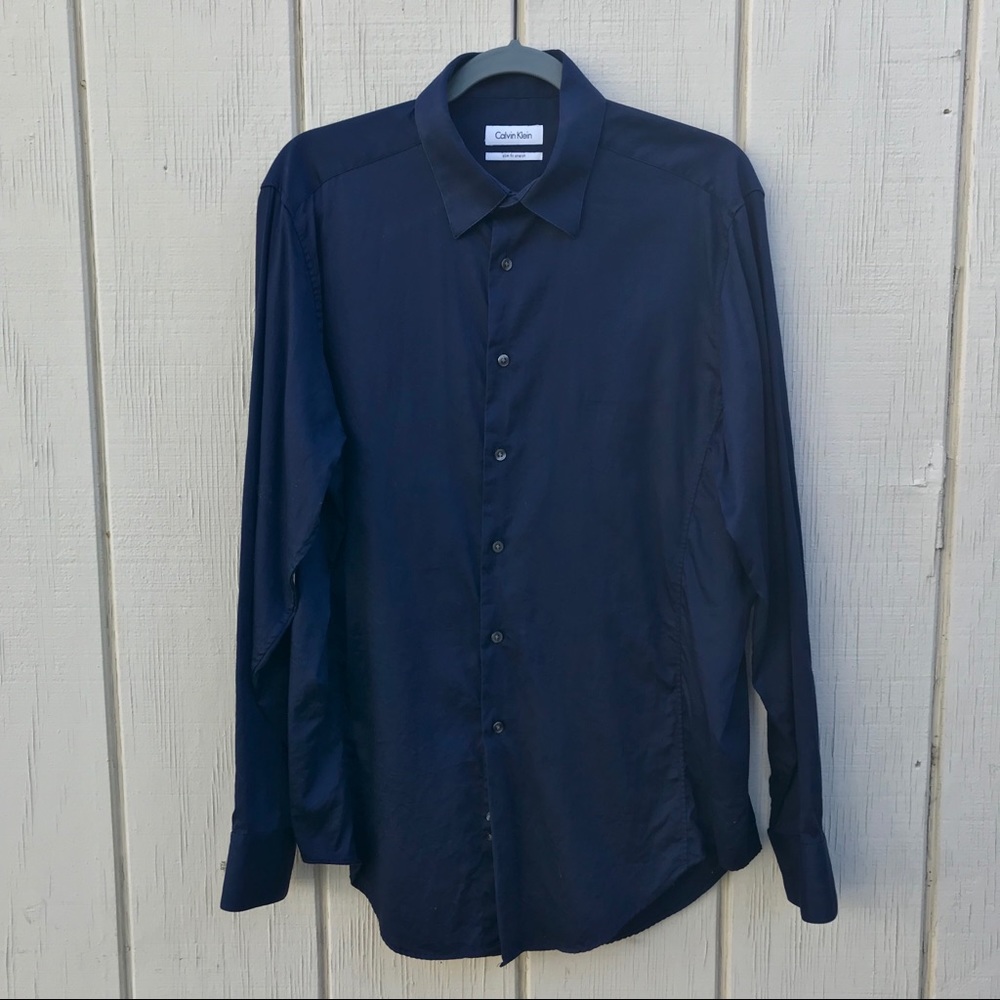 Calvin Klein men’s dress shirt